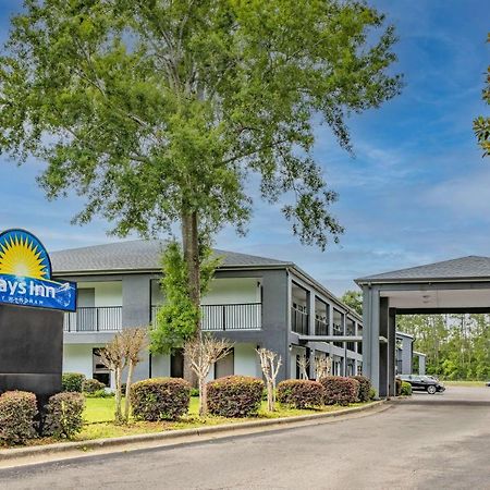 Days Inn By Wyndham Pensacola I-10 Ferry Pass Exterior photo